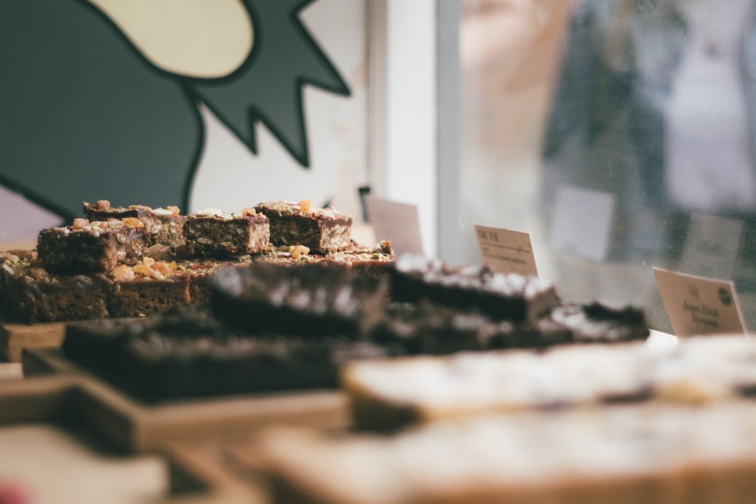 You are currently viewing The Sugar-Addiction Connection: Cravings in Recovery